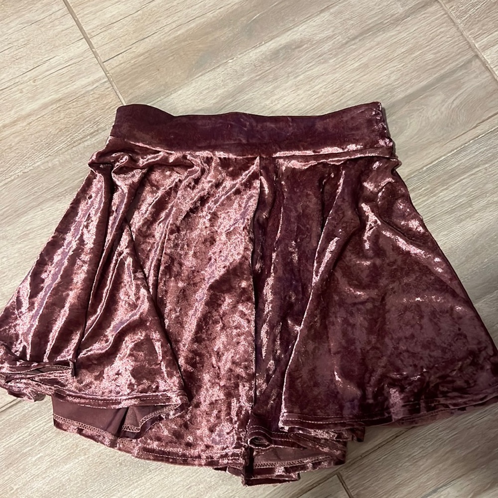 Shimmery rose pink skirt